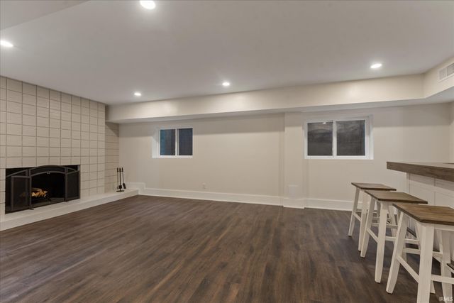 3002 Robinhood Lane, South Bend, IN 46614