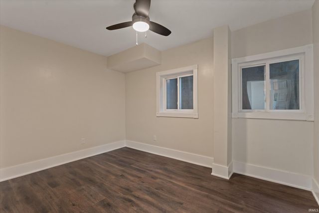 3002 Robinhood Lane, South Bend, IN 46614