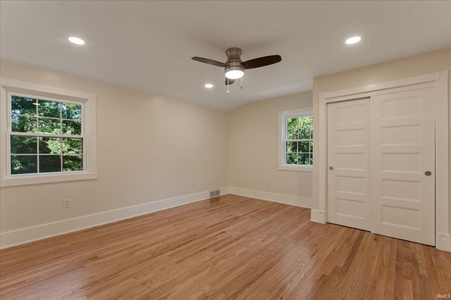 3002 Robinhood Lane, South Bend, IN 46614
