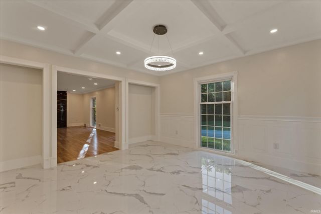 3002 Robinhood Lane, South Bend, IN 46614