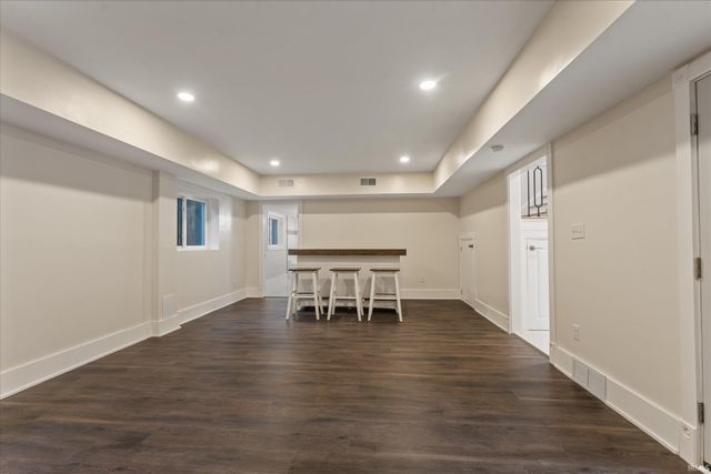 3002 Robinhood Lane, South Bend, IN 46614
