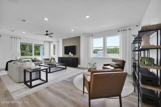 3616 AMERICANA Drive, Green Cove Springs, FL 32043