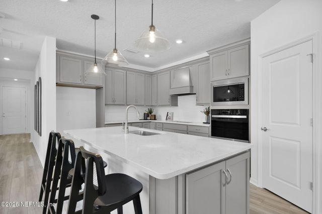 3616 AMERICANA Drive, Green Cove Springs, FL 32043
