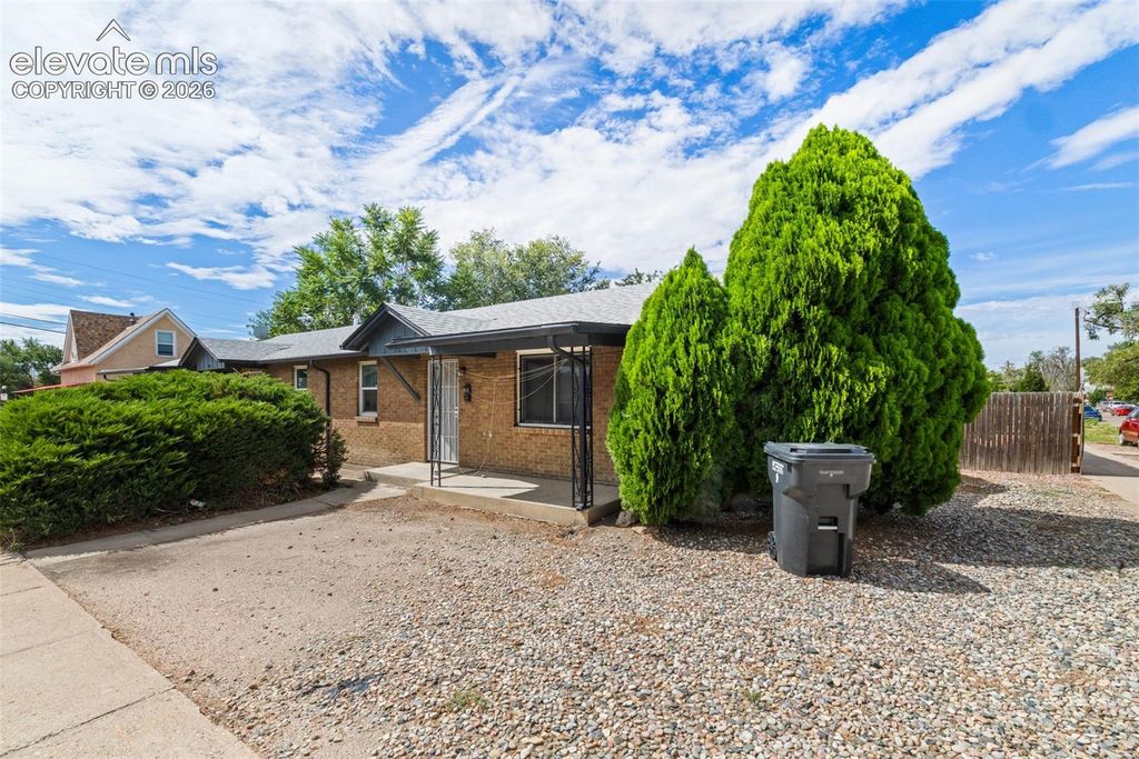 1017 /1019 N Elizabeth Street, Pueblo, CO 81003 — photo 5