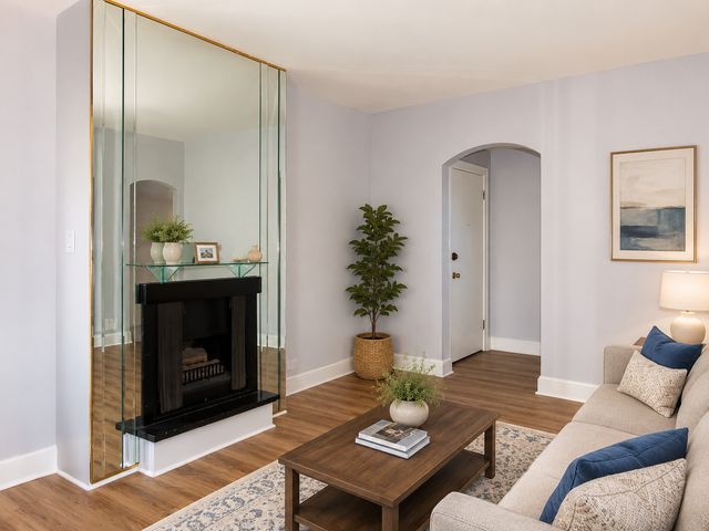 5135 S Kenwood Avenue 201, Chicago, IL 60615