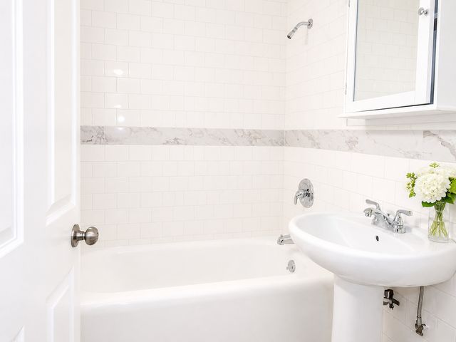 5135 S Kenwood Avenue 201, Chicago, IL 60615