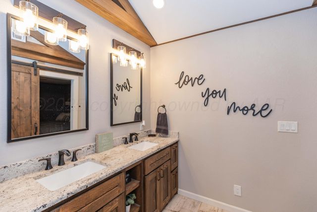 1607 N Mary Ellen Street, Pampa, TX 79065