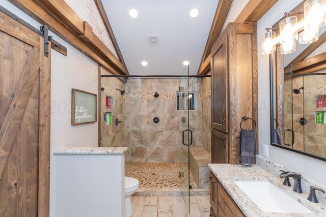 1607 N Mary Ellen Street, Pampa, TX 79065