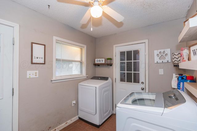 1607 N Mary Ellen Street, Pampa, TX 79065