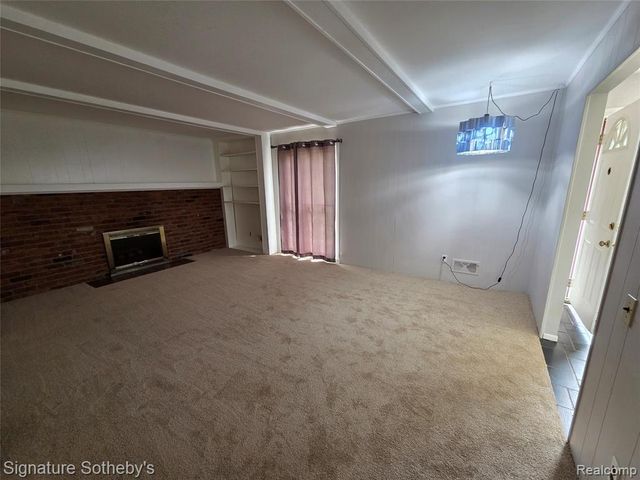 5715 Hobnail Circle, West Bloomfield, MI 48322