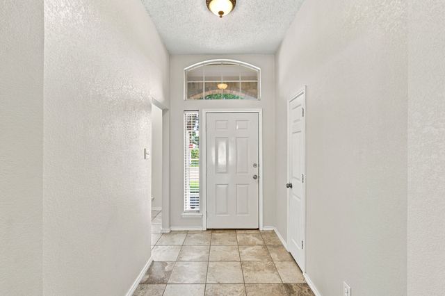 316 Willow Creek Lane, Glenn Heights, TX 75154