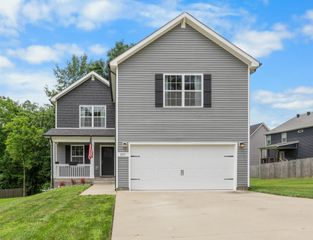 201 Bonnell Dr, Clarksville, TN 37042