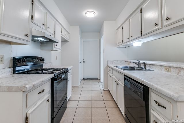 14210 Light Bend, San Antonio, TX 78217