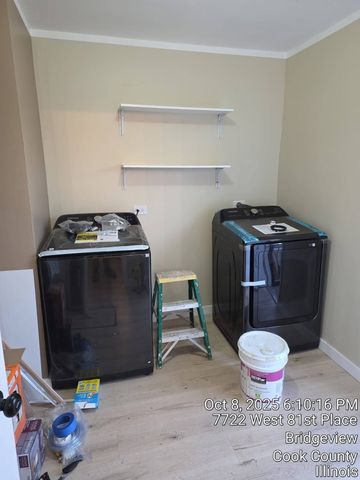 7722 W 81st Place, Bridgeview, IL 60455