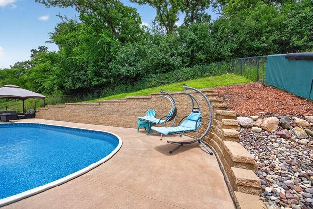 2314 Ponderosa Drive SW, Rochester, MN 55902