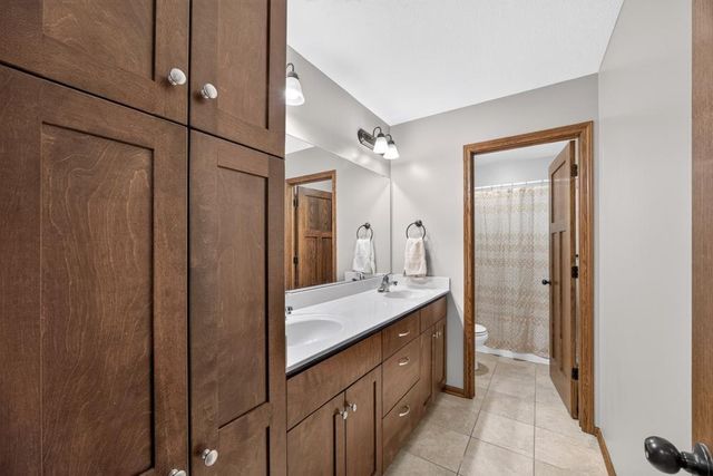 2314 Ponderosa Drive SW, Rochester, MN 55902
