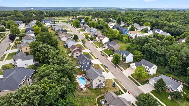 2314 Ponderosa Drive SW, Rochester, MN 55902