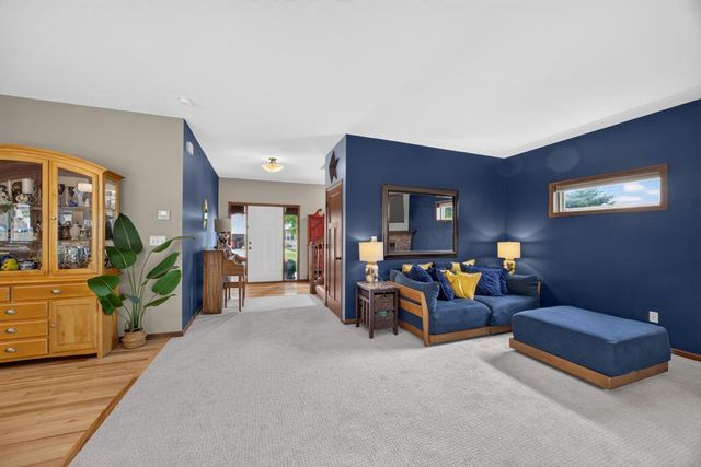2314 Ponderosa Drive SW, Rochester, MN 55902