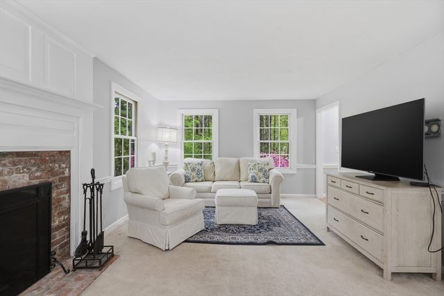 91 Green Road, Bolton, MA 01740