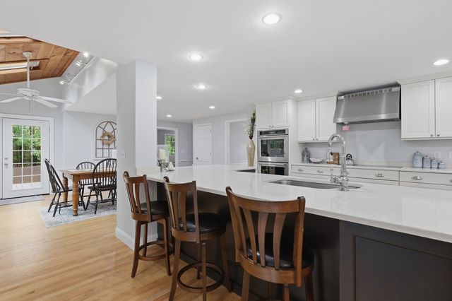 91 Green Road, Bolton, MA 01740