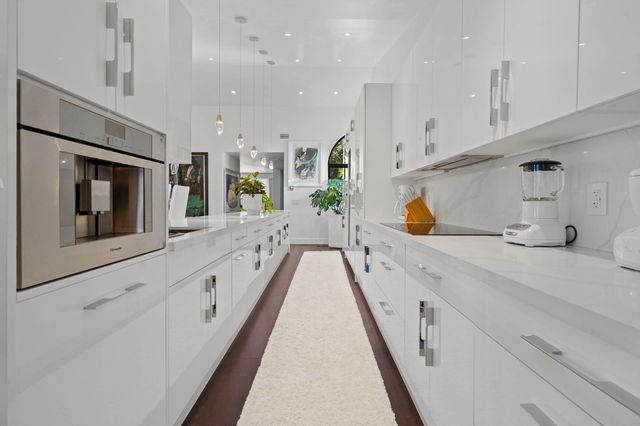 3400 Water Oak Drive 1501, Hollywood, FL 33021