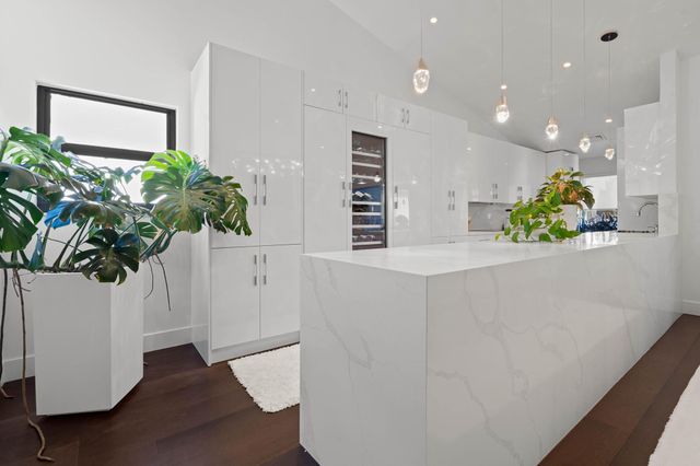3400 Water Oak Drive 1501, Hollywood, FL 33021