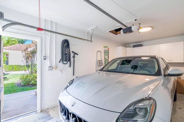 3400 Water Oak Drive 1501, Hollywood, FL 33021