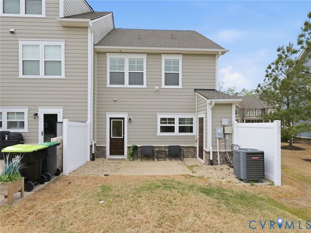 17620 Memorial Tournament Dr, Moseley, VA 23120