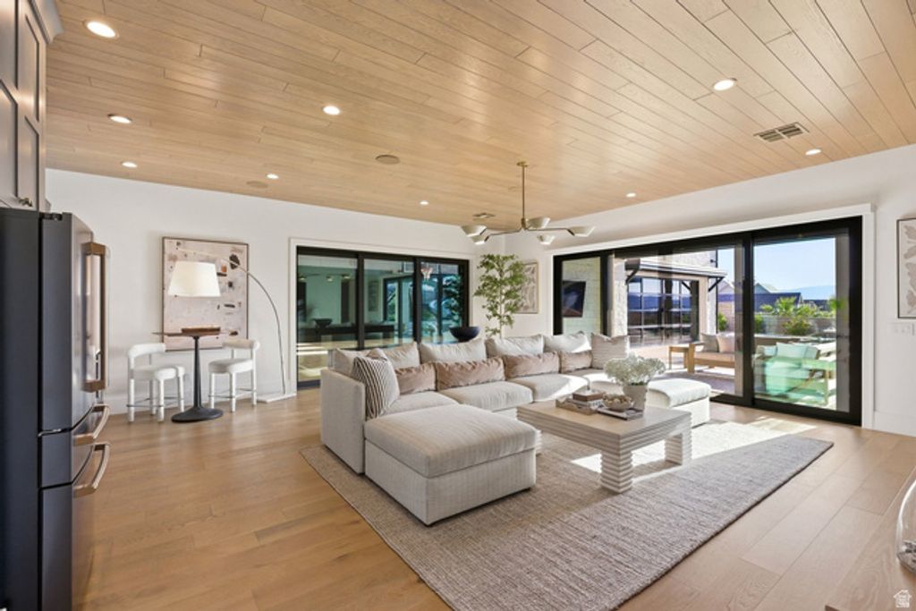 Image 30 of property listing at 1202 S INDIAN DR, Washington, UT 84780
