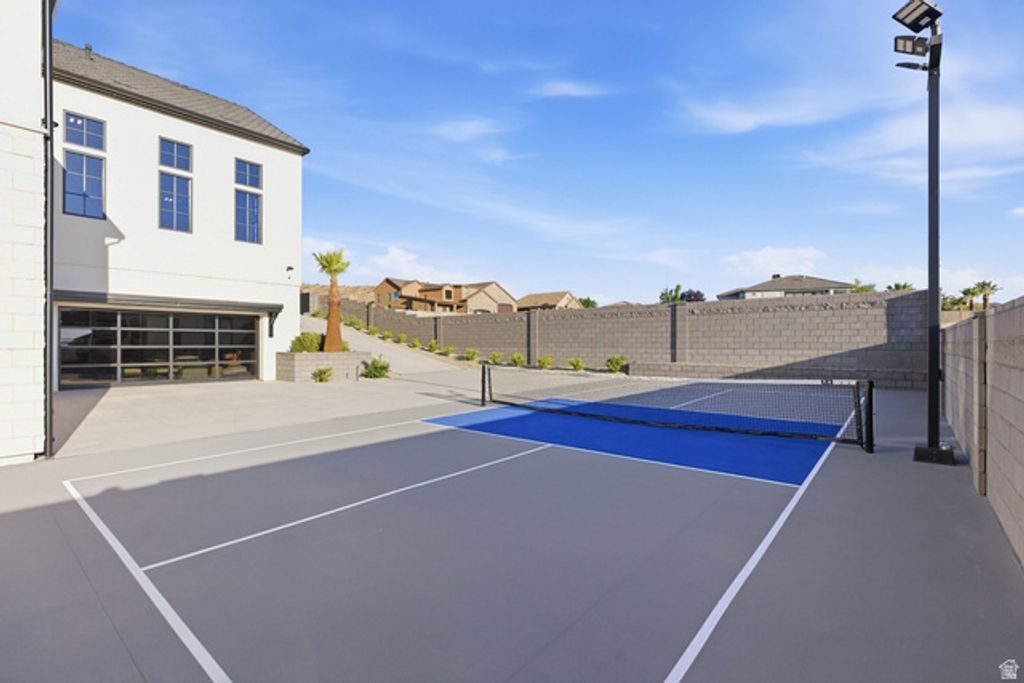 Image 4 of property listing at 1202 S INDIAN DR, Washington, UT 84780