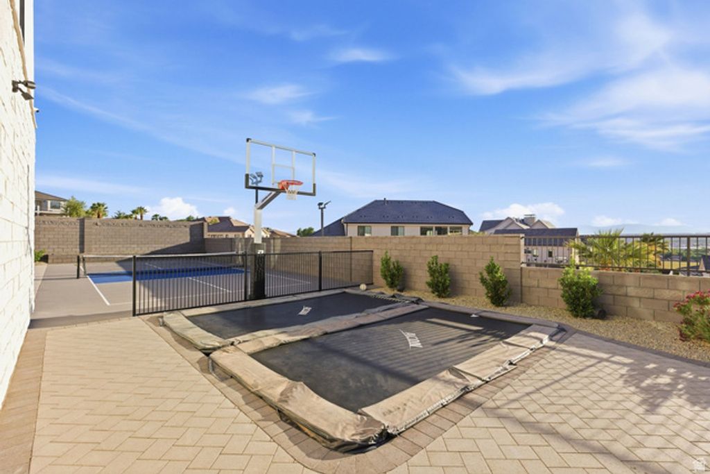 Image 33 of property listing at 1202 S INDIAN DR, Washington, UT 84780