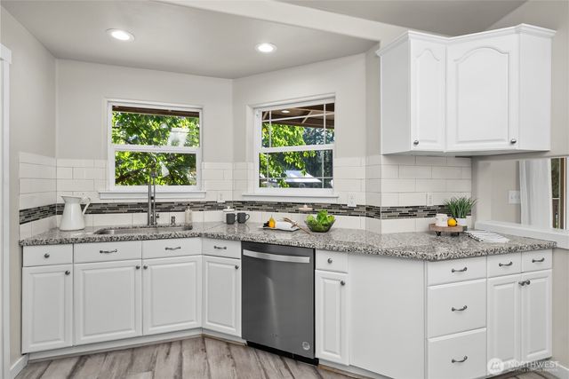 10731 133rd Avenue E, Puyallup, WA 98374