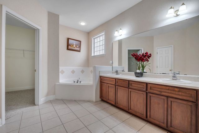 3370 Aqua Ridge Way, Tallahassee, FL 32309