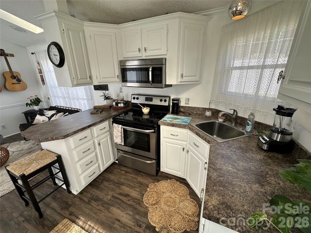 166 Eagle Drive, New London, NC 28127