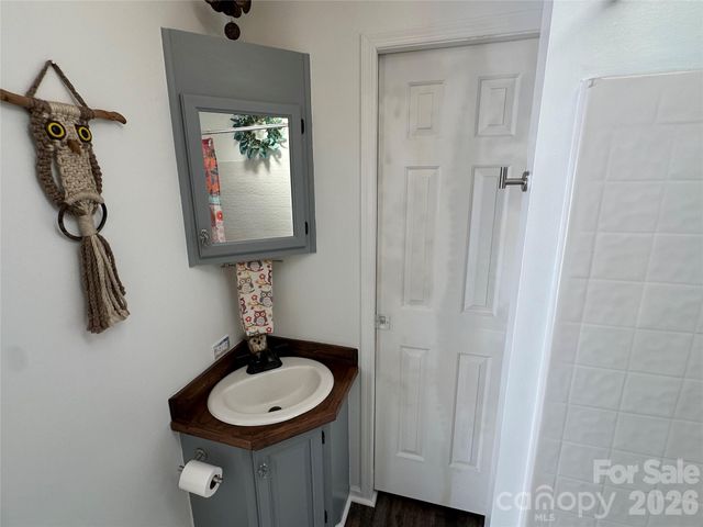 166 Eagle Drive, New London, NC 28127