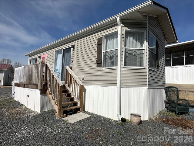 166 Eagle Drive, New London, NC 28127