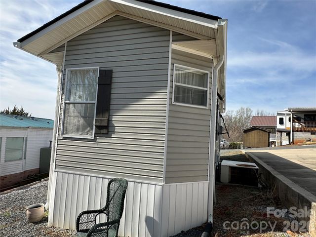 166 Eagle Drive, New London, NC 28127