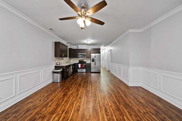 738 N Avers Avenue GS, Chicago, IL 60624