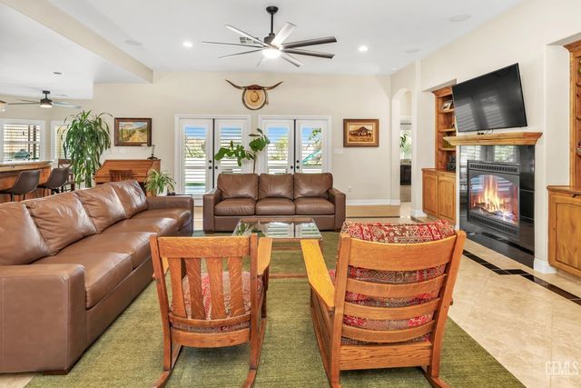 4301 Elder Court, Bakersfield, CA 93306