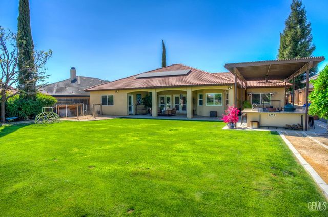 4301 Elder Court, Bakersfield, CA 93306