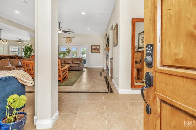 4301 Elder Court, Bakersfield, CA 93306