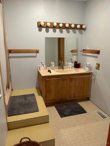 12060 Waterman Road, Brooklyn, MI 49230