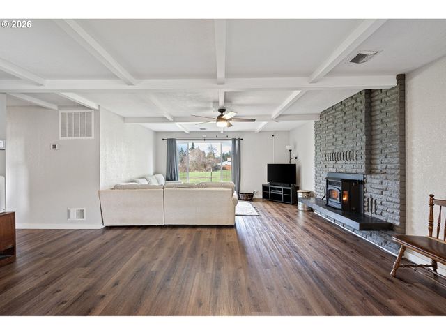 82517 Greenwood St, Creswell, OR 97426