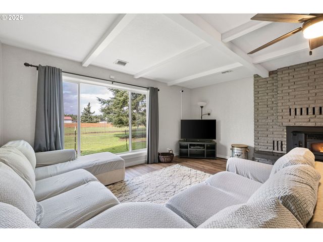 82517 Greenwood St, Creswell, OR 97426