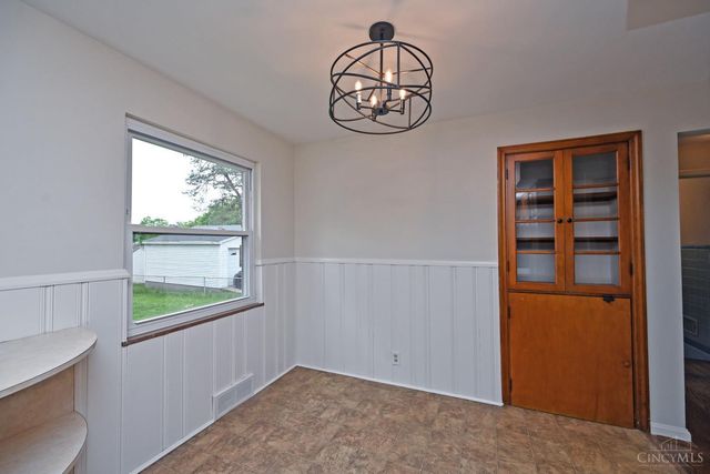 178 East Crest Drive, Reading, OH 45215