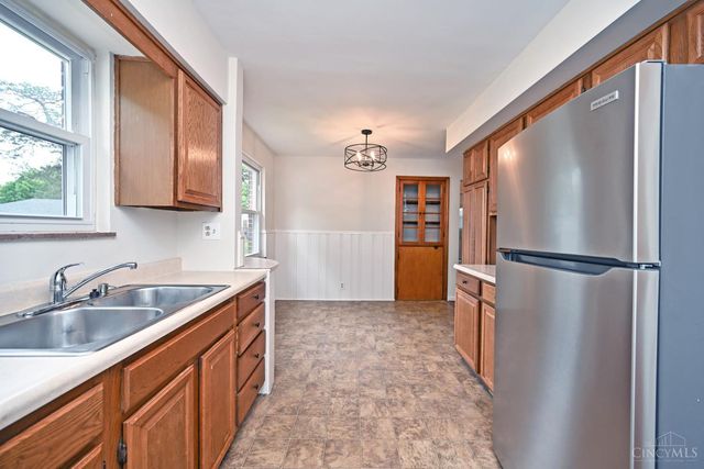 178 East Crest Drive, Reading, OH 45215