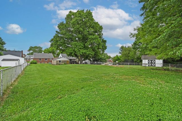 178 East Crest Drive, Reading, OH 45215