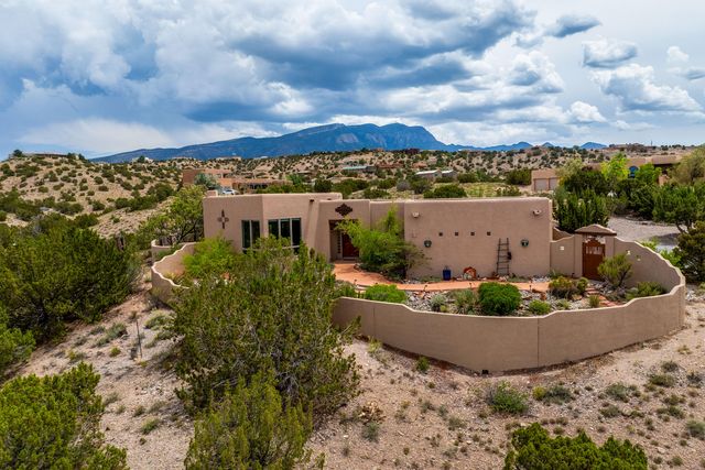 3 CALLE CIENEGA Court, Placitas, NM 87043