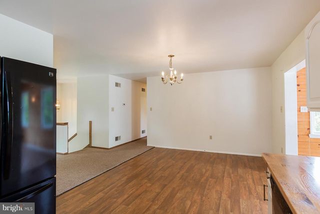 3 APACHE LN, Willow Street, PA 17584