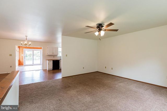 3 APACHE LN, Willow Street, PA 17584